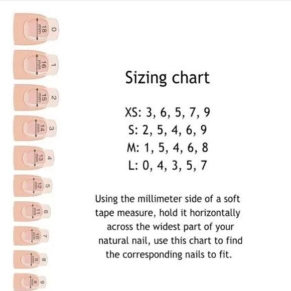 “Night at the ball” manicure 💅 and pedicure press on nail set - Picture 7 of 9
